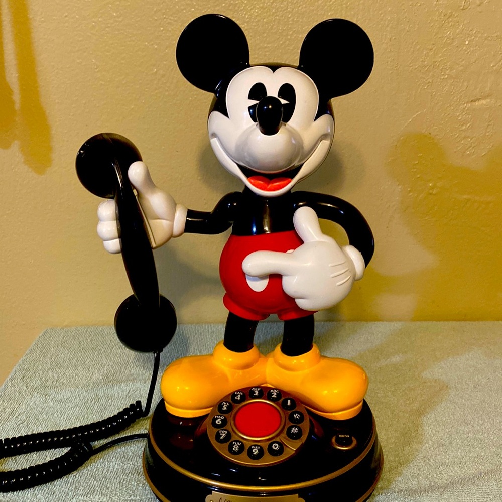 Vintage Mickey phone. All parts work, he’s clean